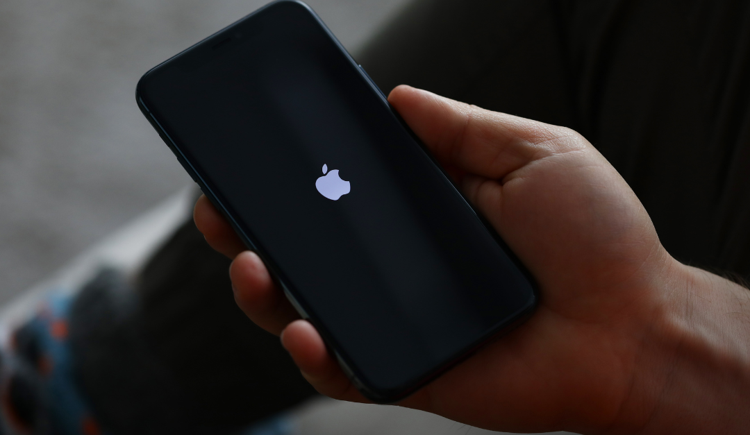 Apple AUTO-Deleting Texts from iPhones